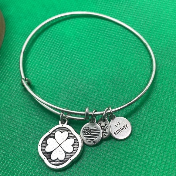 Alex and Ani Set of 2 Four Leaf Clover Charm
Bangle/Green & Silver Beaded/GC - Picture 8 of 9